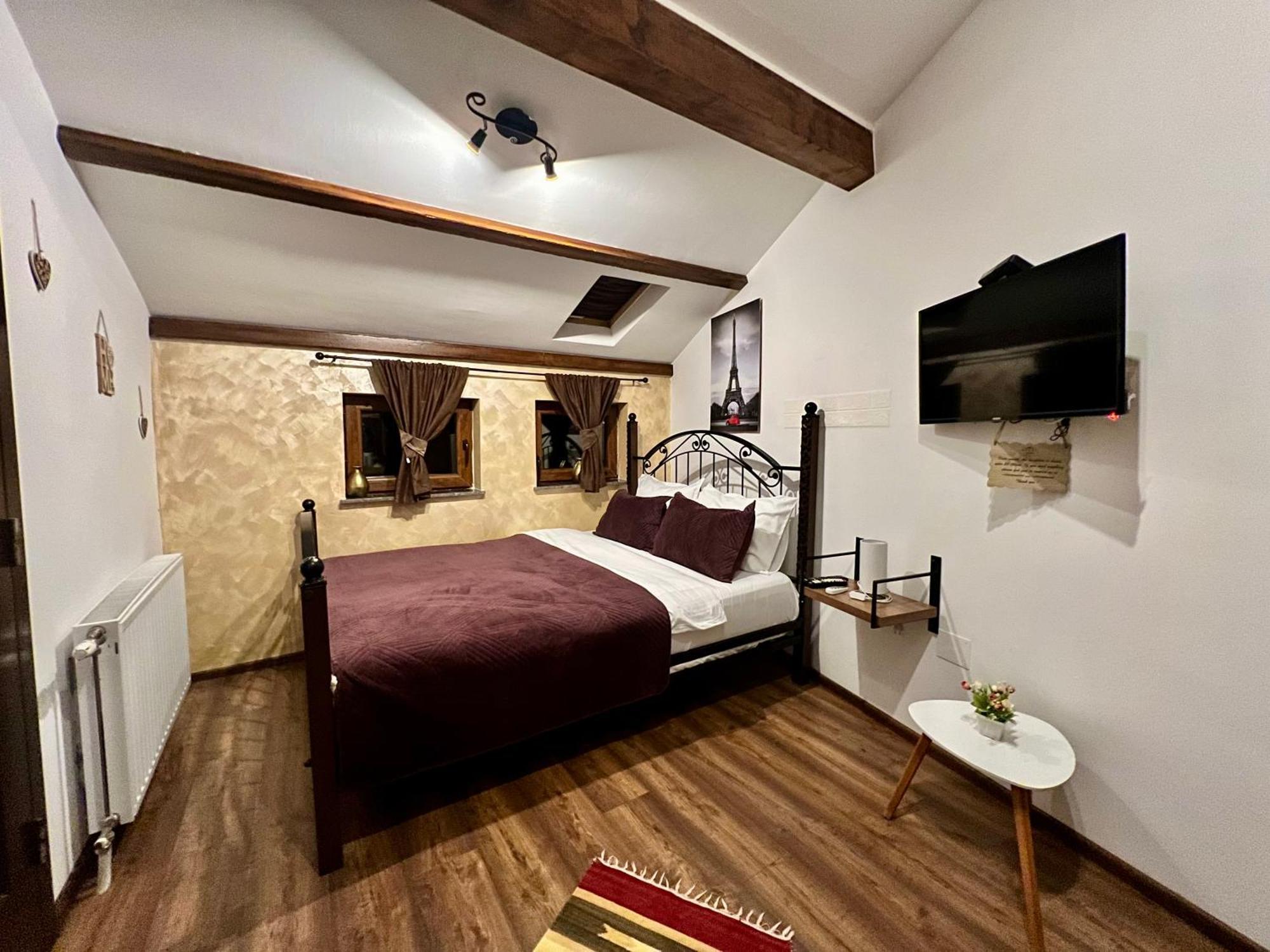 Hotel Fjorr Prizren Exteriör bild