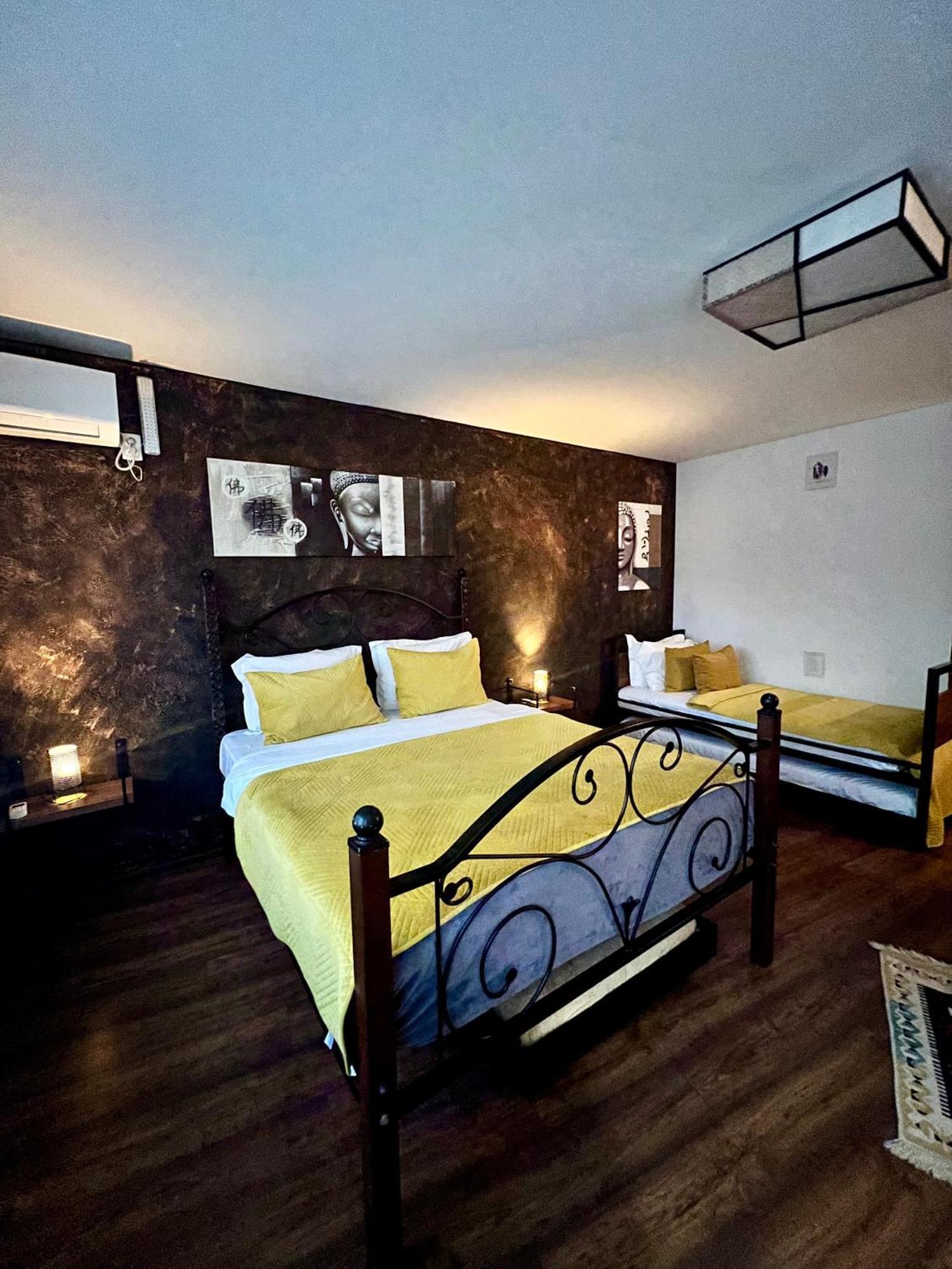 Hotel Fjorr Prizren Exteriör bild