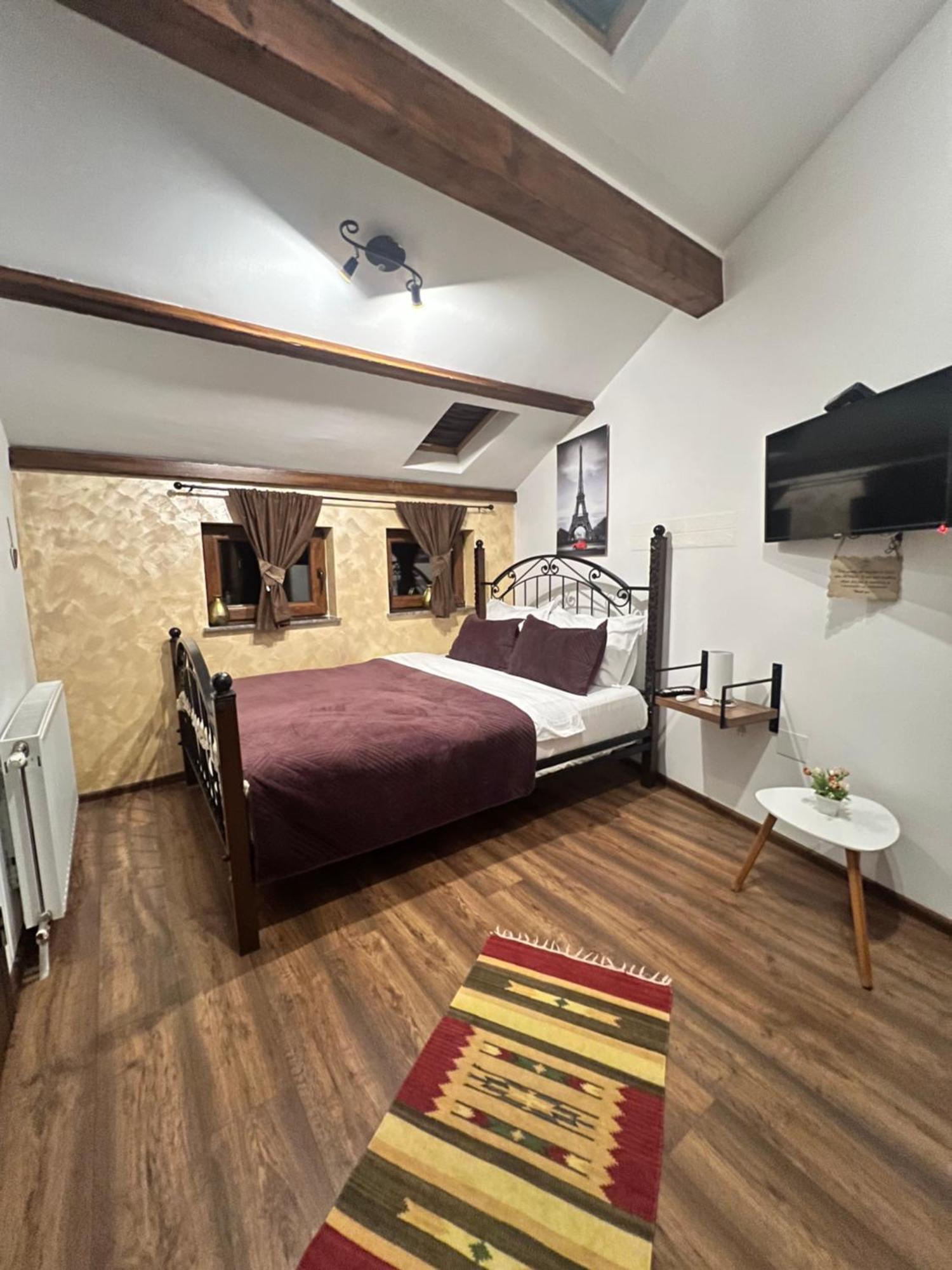 Hotel Fjorr Prizren Exteriör bild