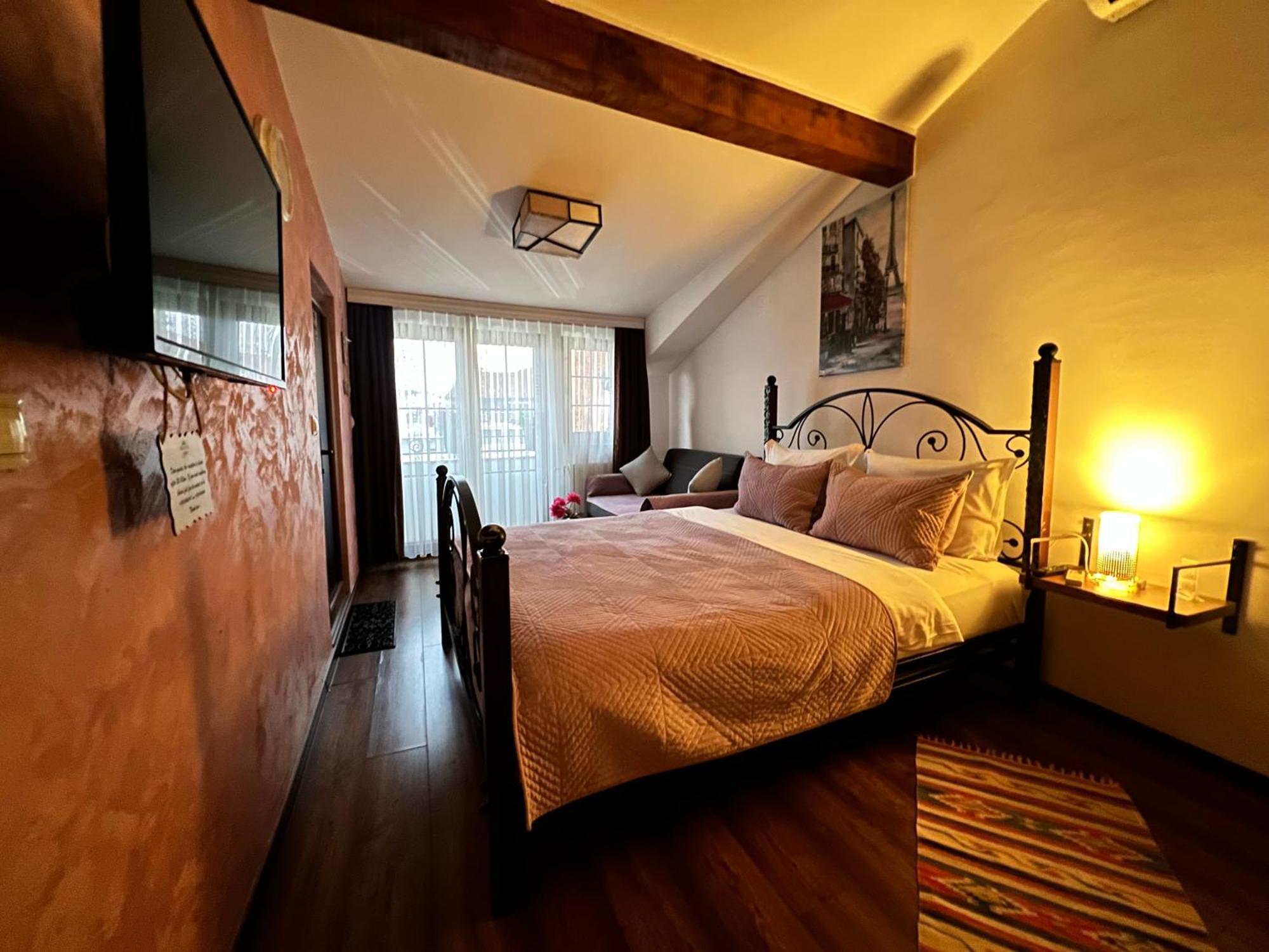 Hotel Fjorr Prizren Exteriör bild