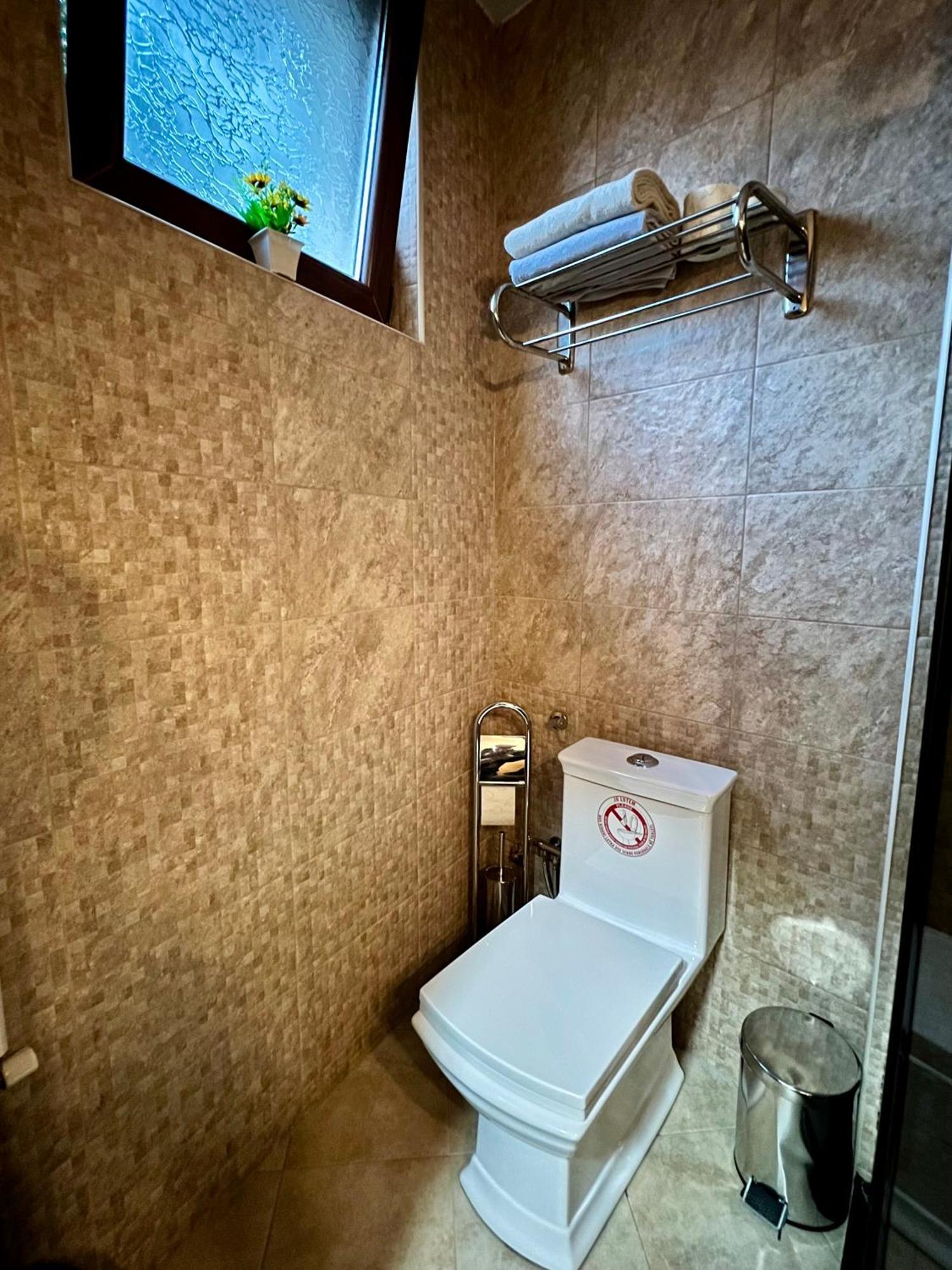 Hotel Fjorr Prizren Exteriör bild